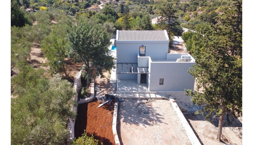 DC-934 Stunning Luxury Villa, Guest House and Pool in Gavalohori €740,000