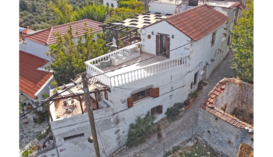 DC-1078 Stunning Renovation in Provarma €545,000