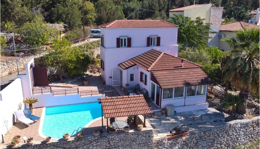 DC-1079 3 Bed 2 Bath Villa WIth Guest Apartment And Pool In Gavalohori €395,000